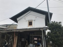 桧木で造作した庇屋根