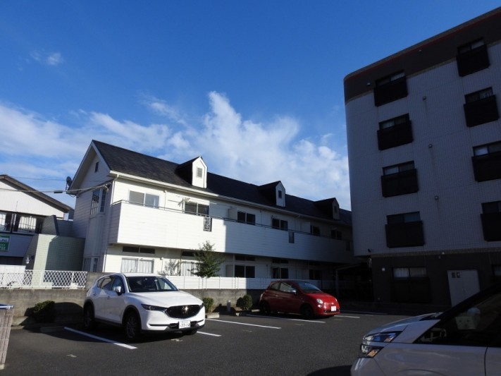 川越市アパート屋根棟板金台風被害