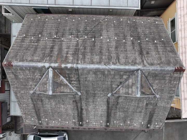 スレート屋根全体の劣化状況