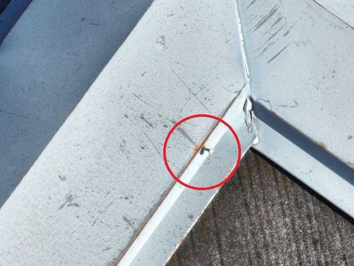 釘の浮きとサビ