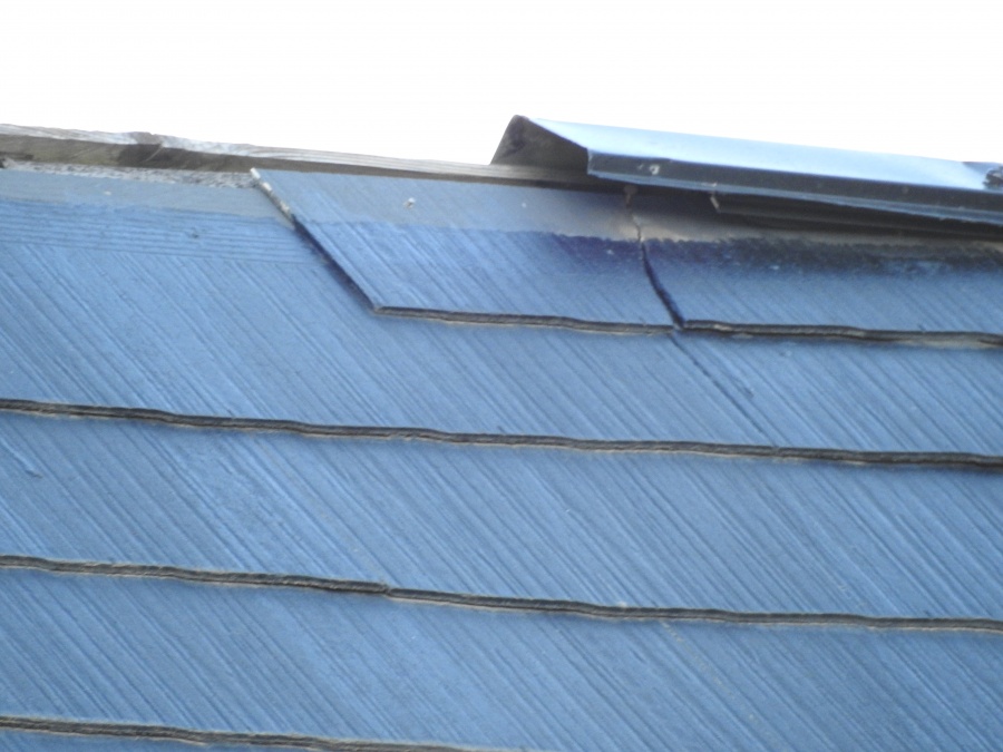 川越市アパート屋根棟板金台風被害