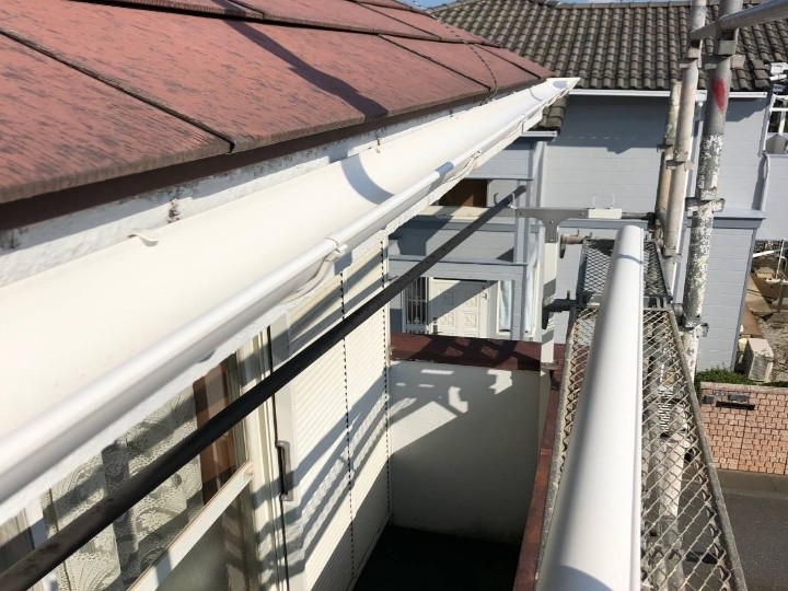 不具合が起きた雨樋を全面交換工事してメンテナンス