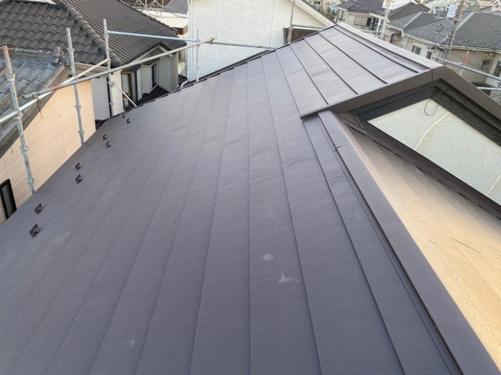 クボタアーバニー屋根から金属屋根「スーパーガルテクト」へカバー工事してリフォーム