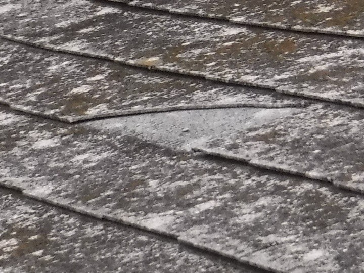 コロニアルの欠けと割れによるリスク