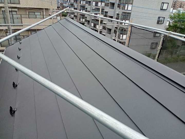 完成した金属屋根