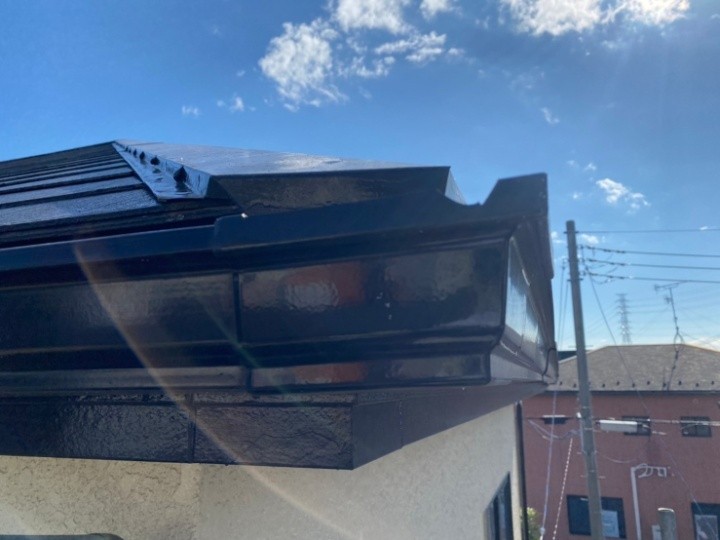 雨水が垂れてくる雨樋