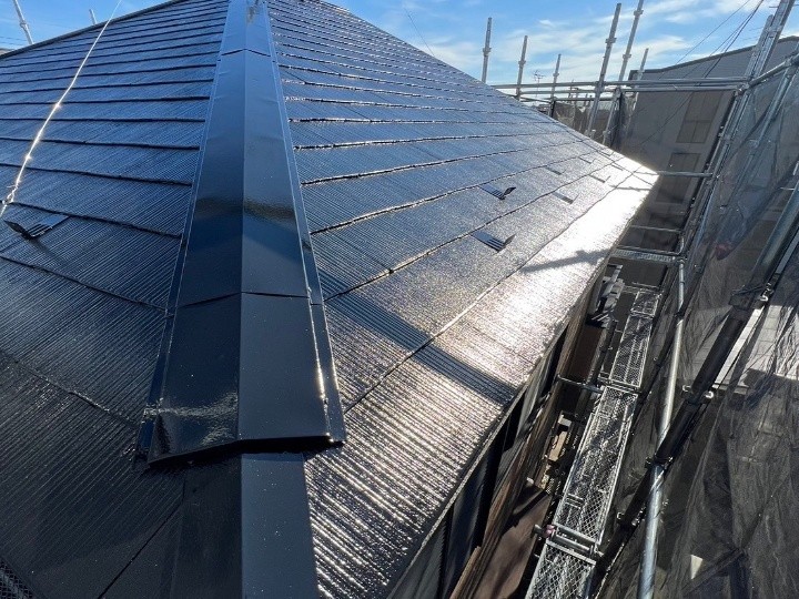 築23年スレート屋根にダイナミックルーフを採用した屋根塗装工事を実施