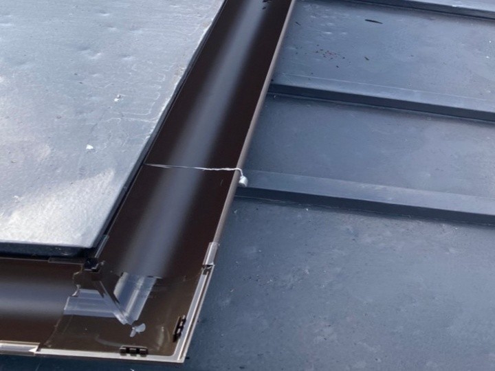 アイアン丸を採用した雨樋交換工事で「歪み・劣化」を解消して排水性能を回復