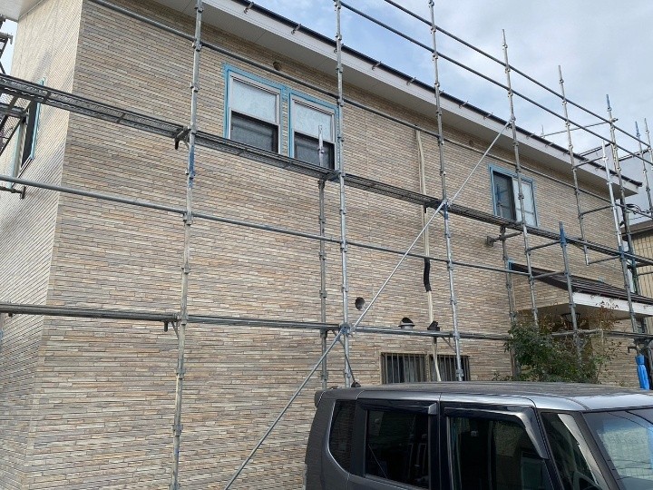 金属サイディングへの張り替えで外観を一新