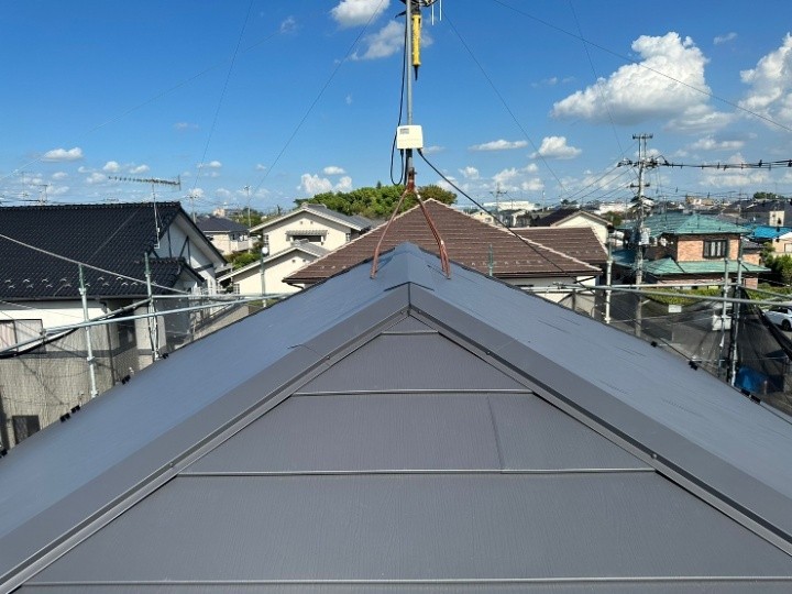 棟板金の取り付け