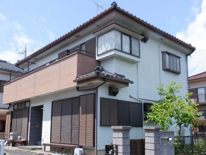 外壁塗装工事前のお住まい