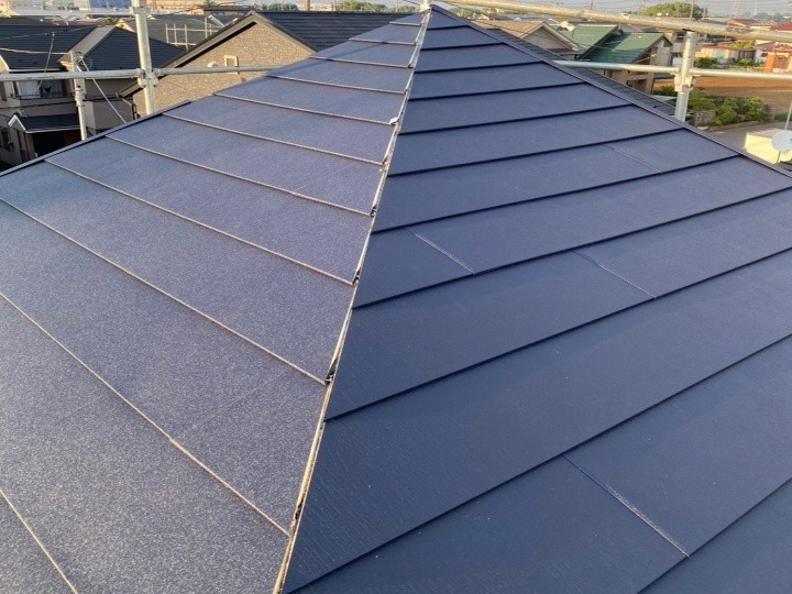 スーパーガルテクト本体の葺き上げ