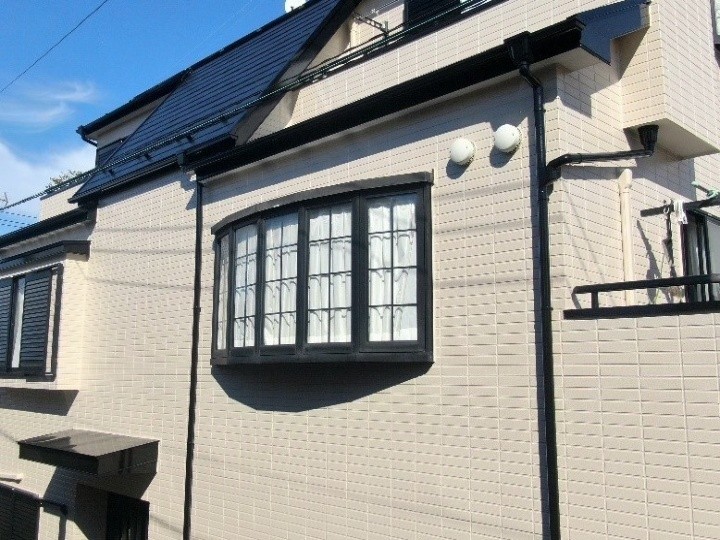 屋根外壁塗装工事後のお住まい