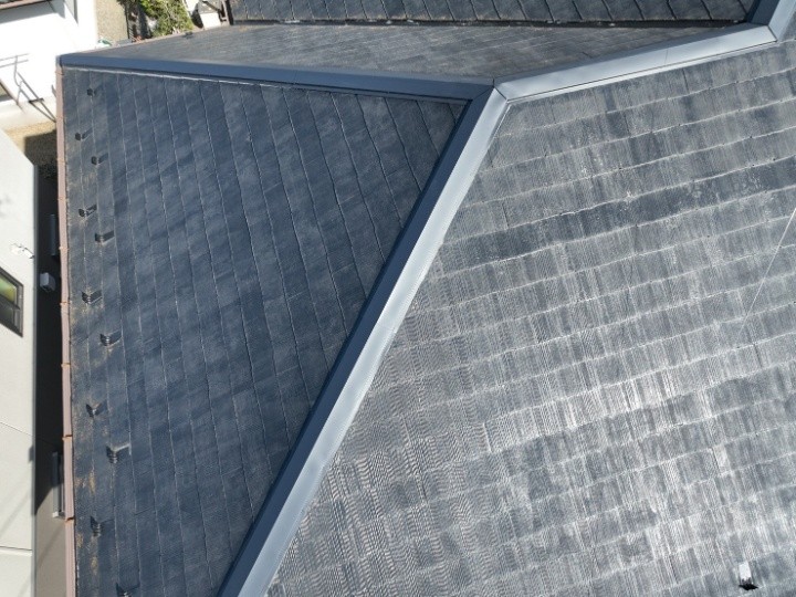 棟板金交換工事した屋根