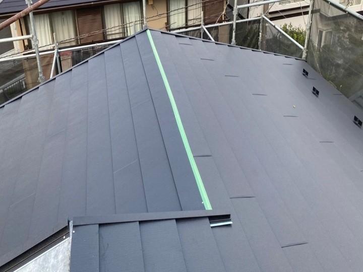 スーパーガルテクト本体の葺き上げ