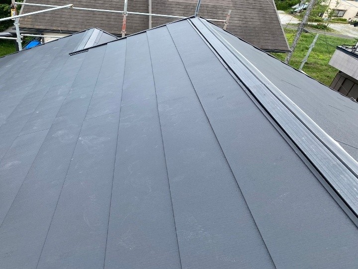 スーパーガルテクト本体の葺き上げ