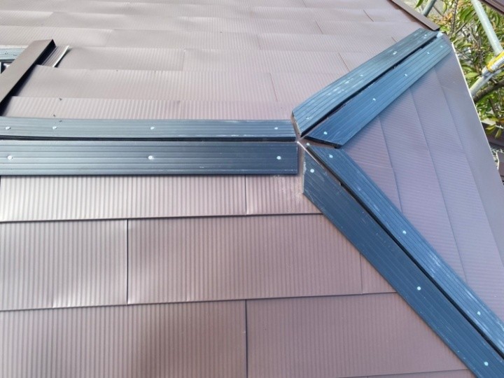 樹脂製貫板の設置とビス固定の工夫